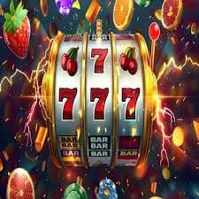 Pengguna mobile membaca Bonus Harian